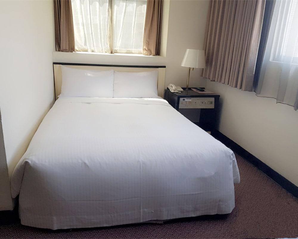 Onetel - Ximen Hotel Zhonghe  Buitenkant foto